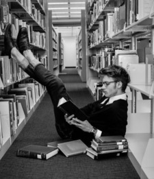 أمينة الشطي