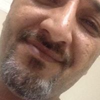 أنس حسين