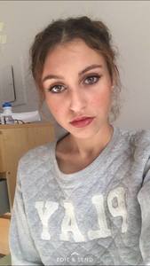 Ariana Sings