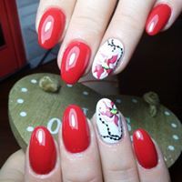 Nails Maria