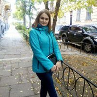 Юля Лозинська