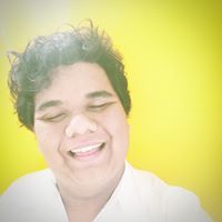 สรวิศ กลิ่นสุคนธ์