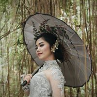 Claudia Putri