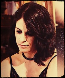 ΔΩΡΑ ΓΟΥΜΠΕΡΗ