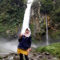 Noni Taher