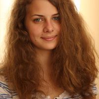 Аня Орєшина