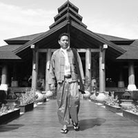 ျမတ္ ေတြး