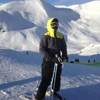 გიორგი უგრეხელიძე