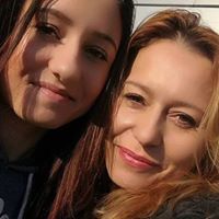 Петя Узунова