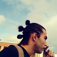 Крис Андреев