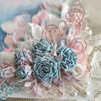 الورد الندي