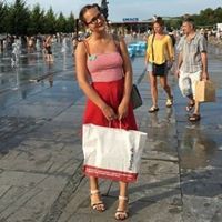 Аннет Де'Валуа