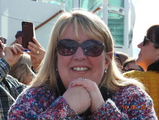 Dee (readaholic_dee)