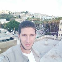 آدم بومصران