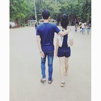 หญิง แย้ม