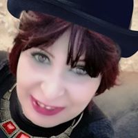 ياسمين حسين