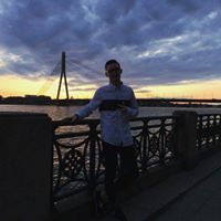 Максим Скрябин