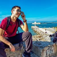 Νίκος Καζαριάν