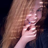 Никол Андреева