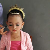 Arum W