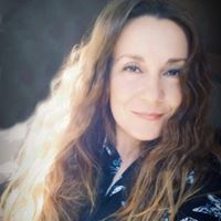 Петя Николова