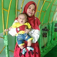 Ji'En Bersahabat