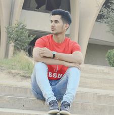 مصطفى العراب