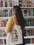 Laura Altmann (laurabookish)