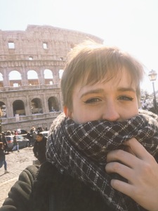 Nia (Nia's Book Fort)