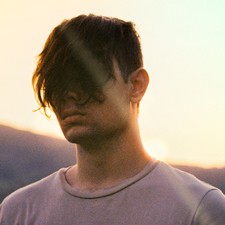 Axel T.