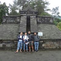 Ilham Caresa