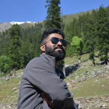 Akash Increíble