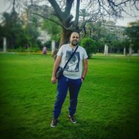 محمود عزو