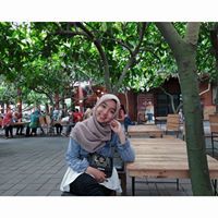 Ines Rizky