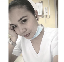 Rhia L ルーズリアガ