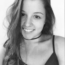 Gabriela Antunes (gbantunes) Curitiba, 18, Brazil (188 books)