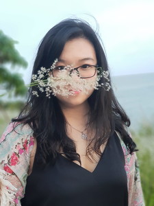 Hồng Vy
