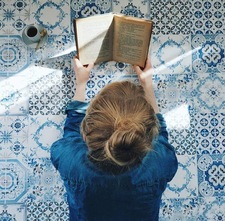 حنان عسراوي