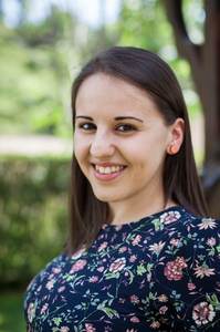 Стефани Николова