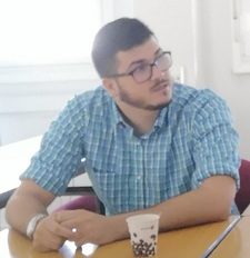 Χάρης Καρατσιορας