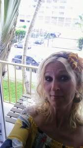 Lisa M Michaelis