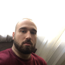 Иван Николов