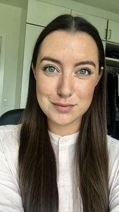 Áróra Pétursdóttir