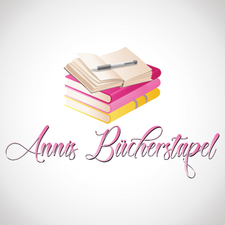 Annis-Bücherstapel