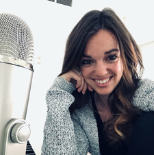 Macayla Lenzi