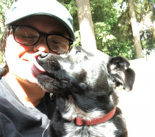 Caroline (TheSapphicBookshelf)