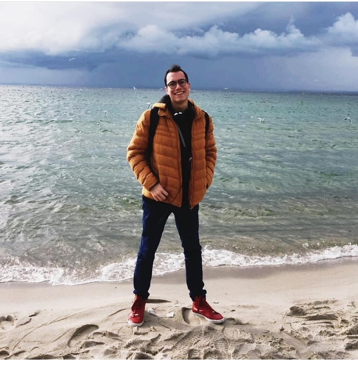 Goodreads profile picture for @kadir