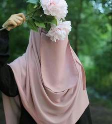 Mouna Taâm