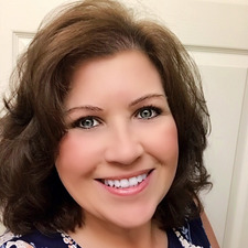 Kimberly  Adkins 