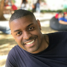 Julian Thomas